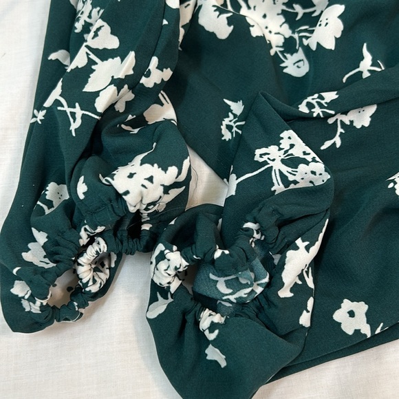 Abercrombie & Fitch Long Sleeve Cinched Front Puff Sleeve Blouse Size Small - Picture 5 of 9